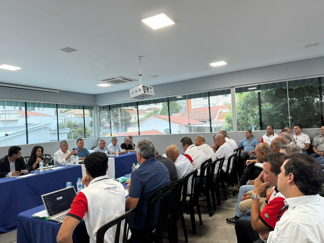 Imagem de convenções coletivas